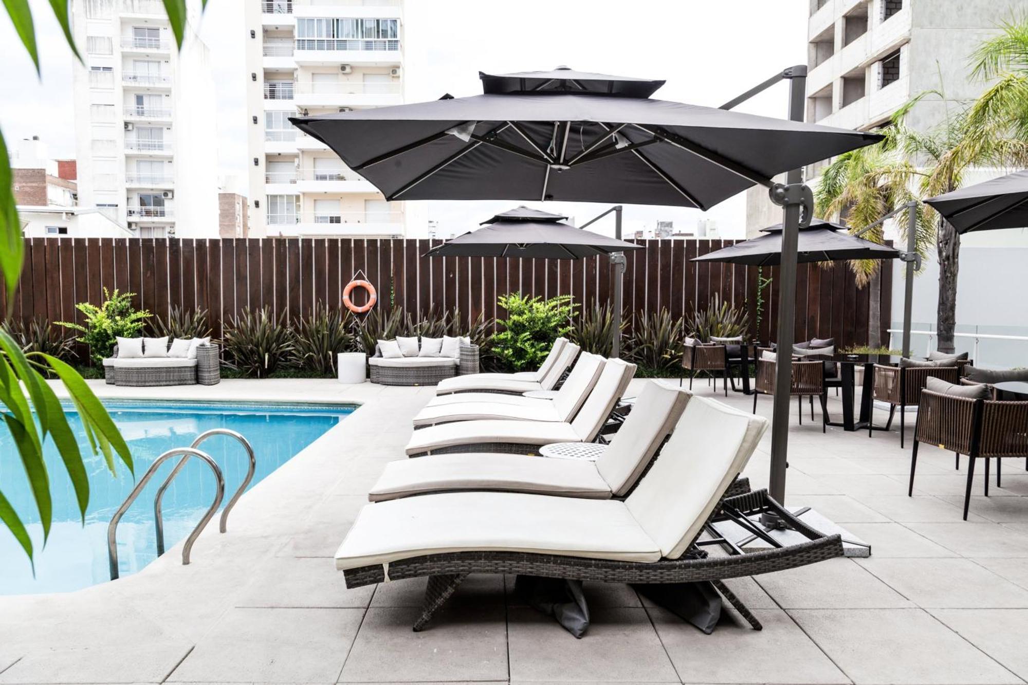 Holiday Inn Rosario By Ihg Экстерьер фото