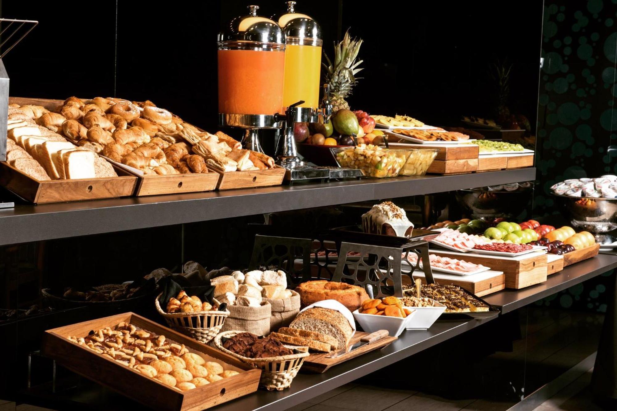 Holiday Inn Rosario By Ihg Экстерьер фото